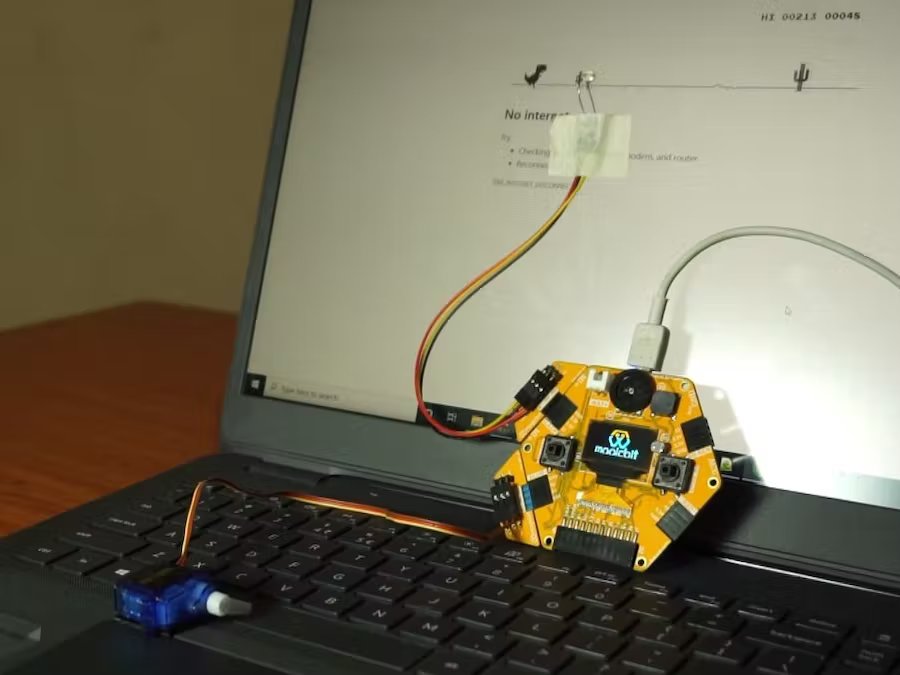 Automated Chrome Dino Game using Arduino 